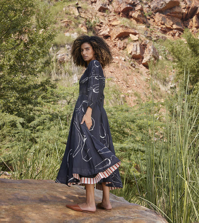 Under Her Gaze Midi Dress