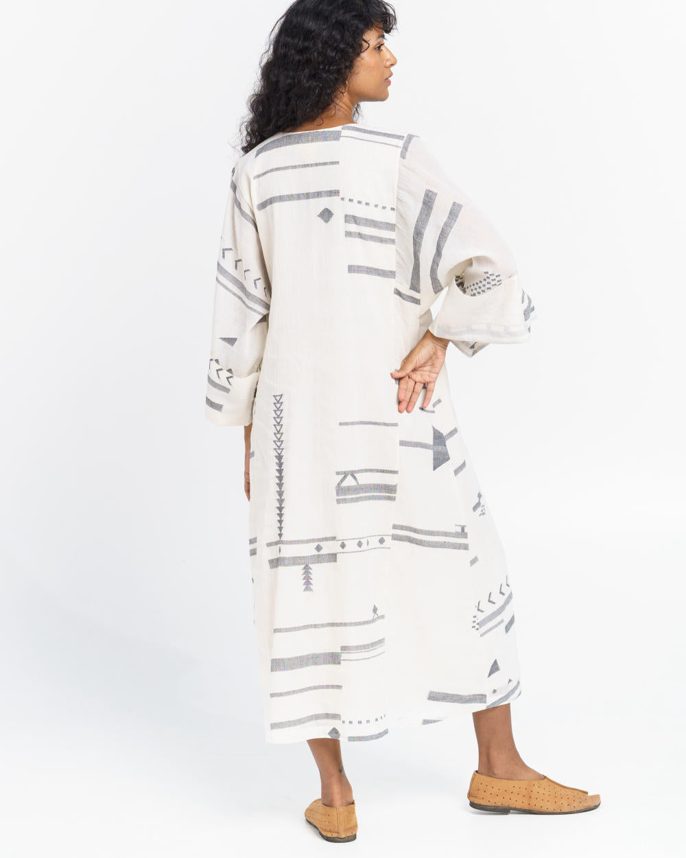 Oversized sleeve straight-cut dress