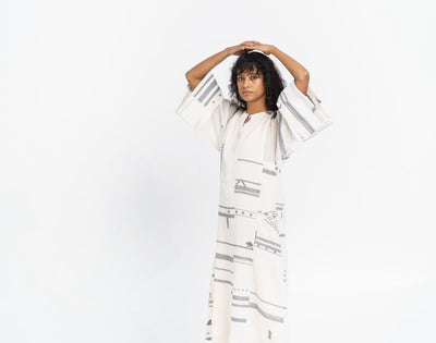 Oversized sleeve straight-cut dress