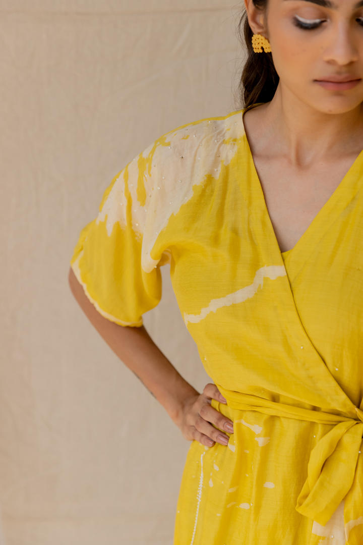 Hibiscus wrap around dress - yellow