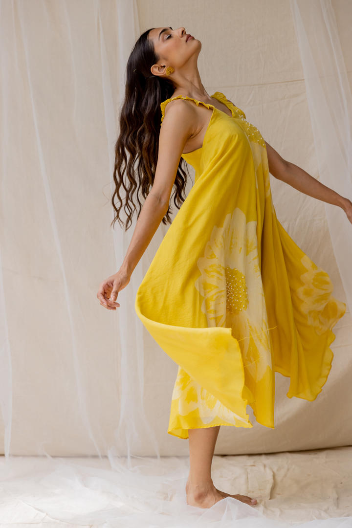 Dancing sunflower dress - yellow