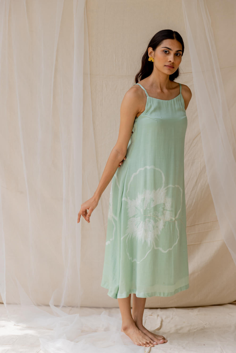 Hibiscus on a date dress - mint