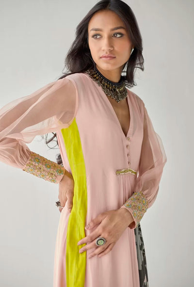 NUDE PINK SIDE FLOWER KURTA SET