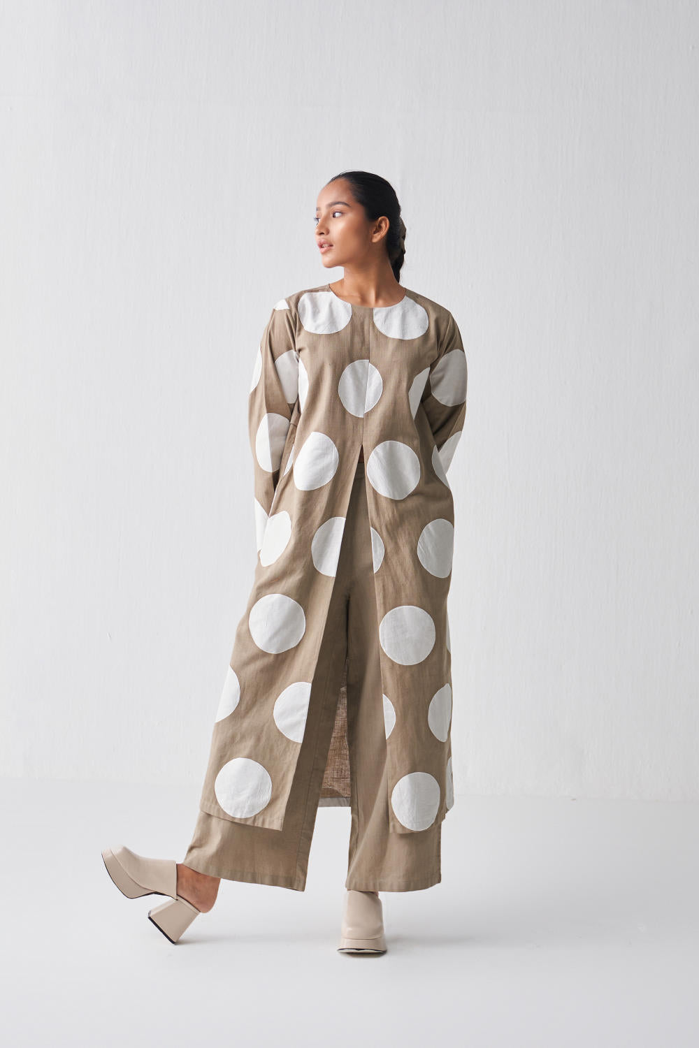 FRONT SLIT APPLIQUE TUNIC CO-ORD