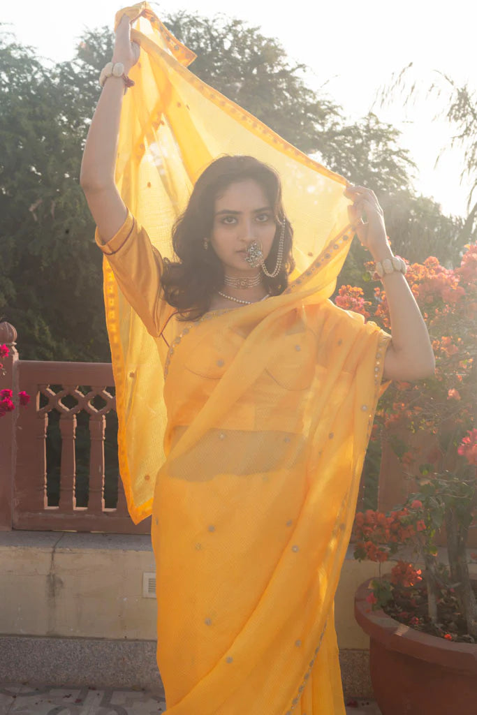 GULMOHAR (sari)