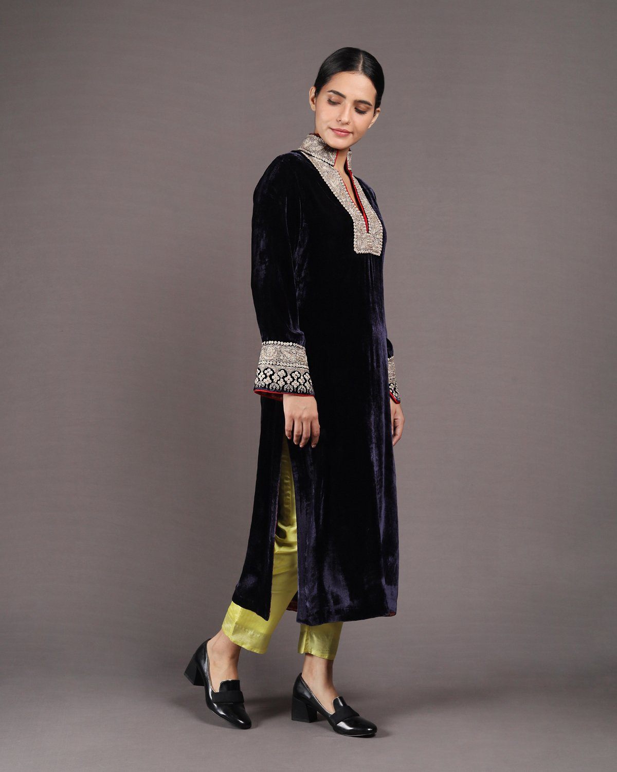 Aasma Kurta Canvas & Weaves