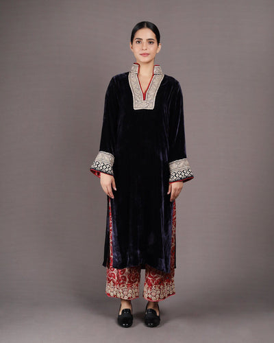 Aasma Kurta Canvas & Weaves