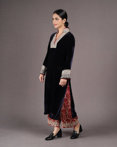 Aasma Kurta Canvas & Weaves