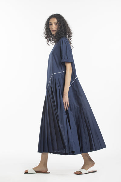 ASYMMETRIC PLEAT DRESS-NAVY Fashion THREE