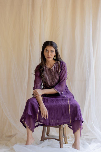 Aubergine Fridaus Abho and Izaar Fashion Nirjara