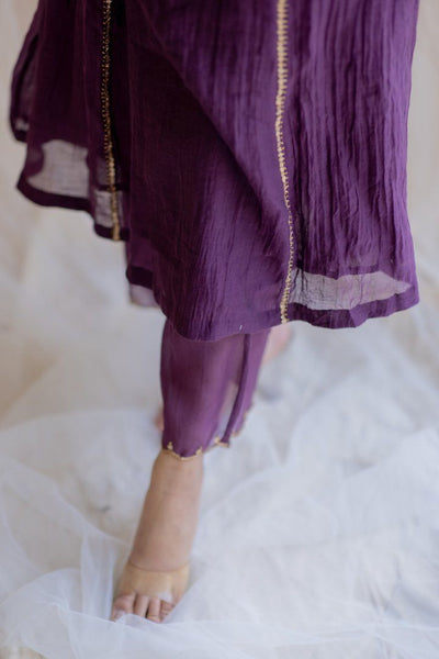 Aubergine Fridaus Abho and Izaar Fashion Nirjara