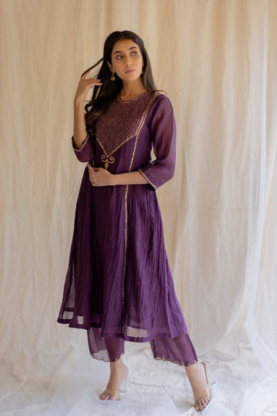 Aubergine Fridaus Abho and Izaar Fashion Nirjara
