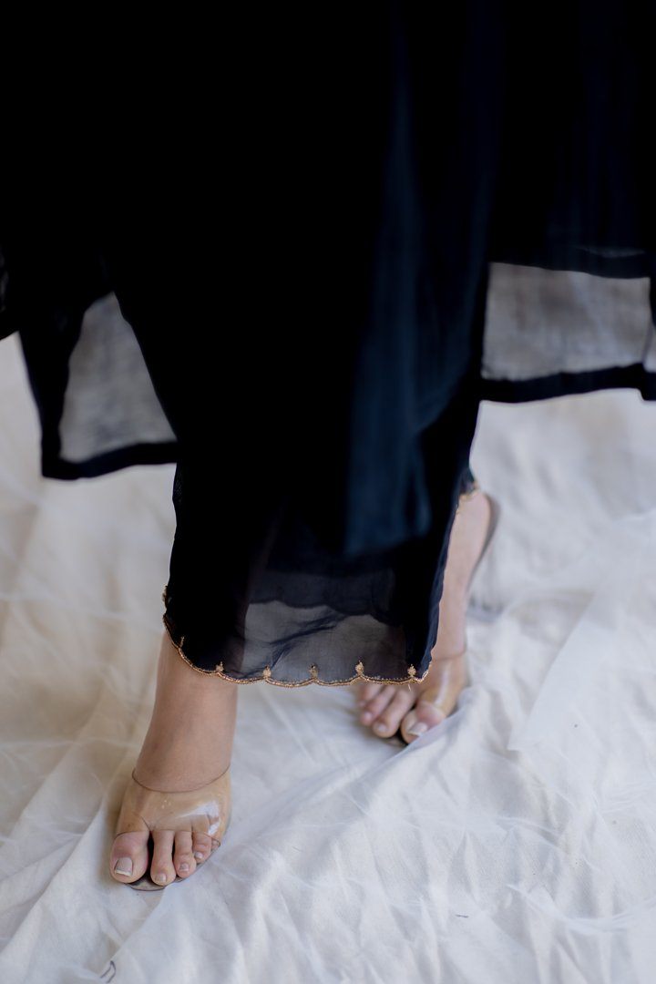 Black Fridaus Abho and Izaar Fashion Nirjara
