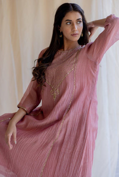 Blush Fridaus Abho and Izaar Fashion Nirjara