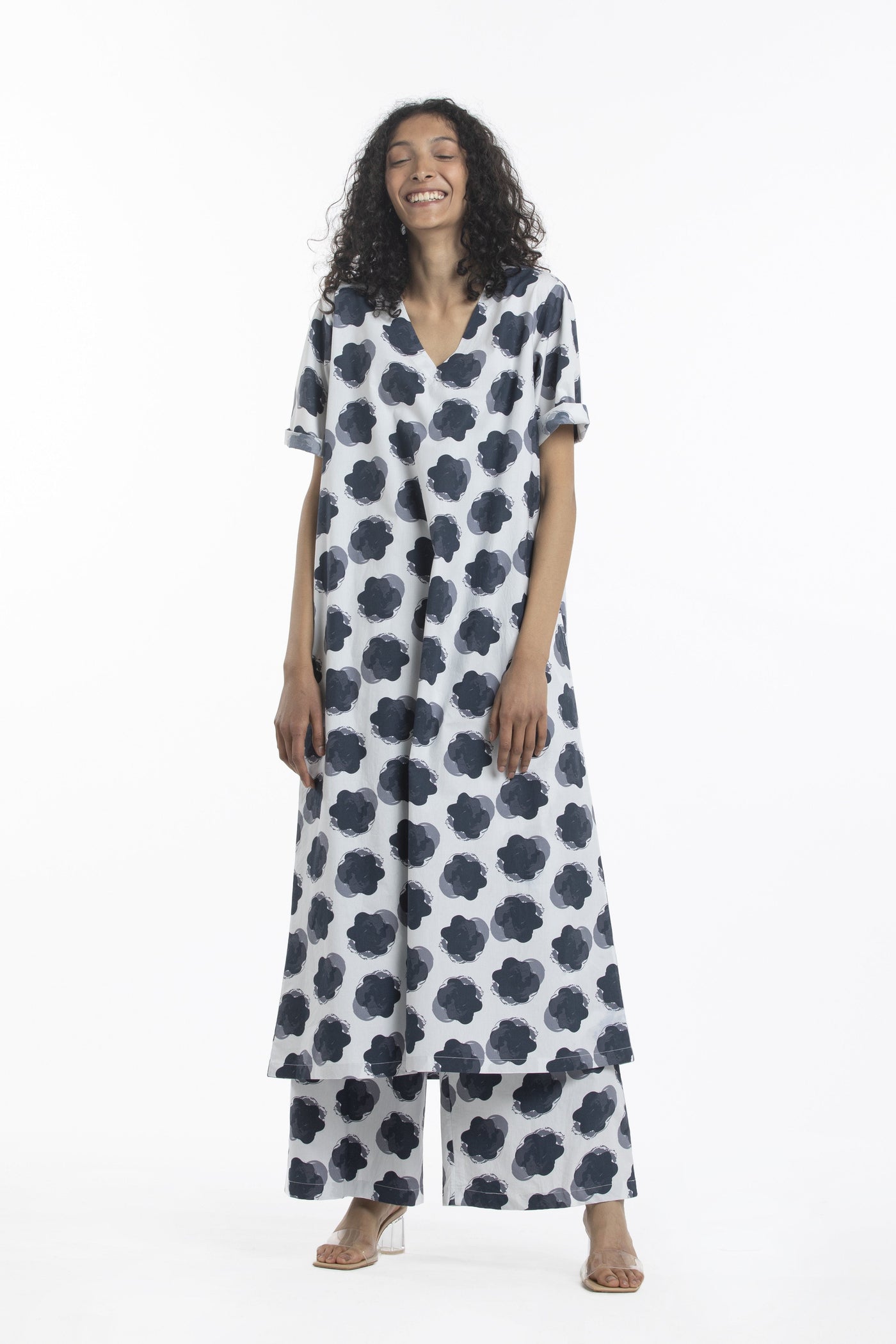 BROAD BOTTOM-NAVY FLORAL Fashion THREE