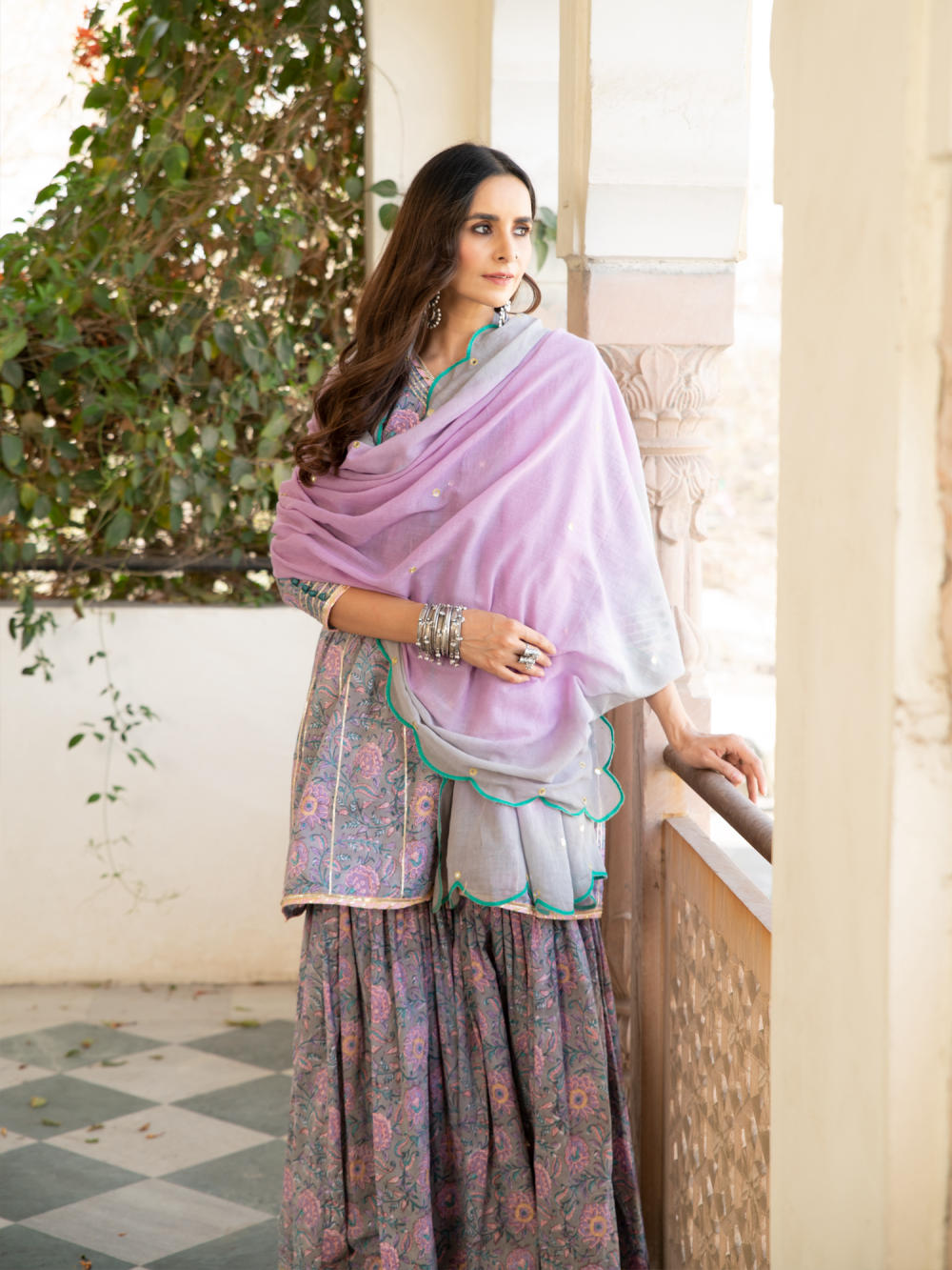 Chaand inaayat badli Fashion Maison Shefali