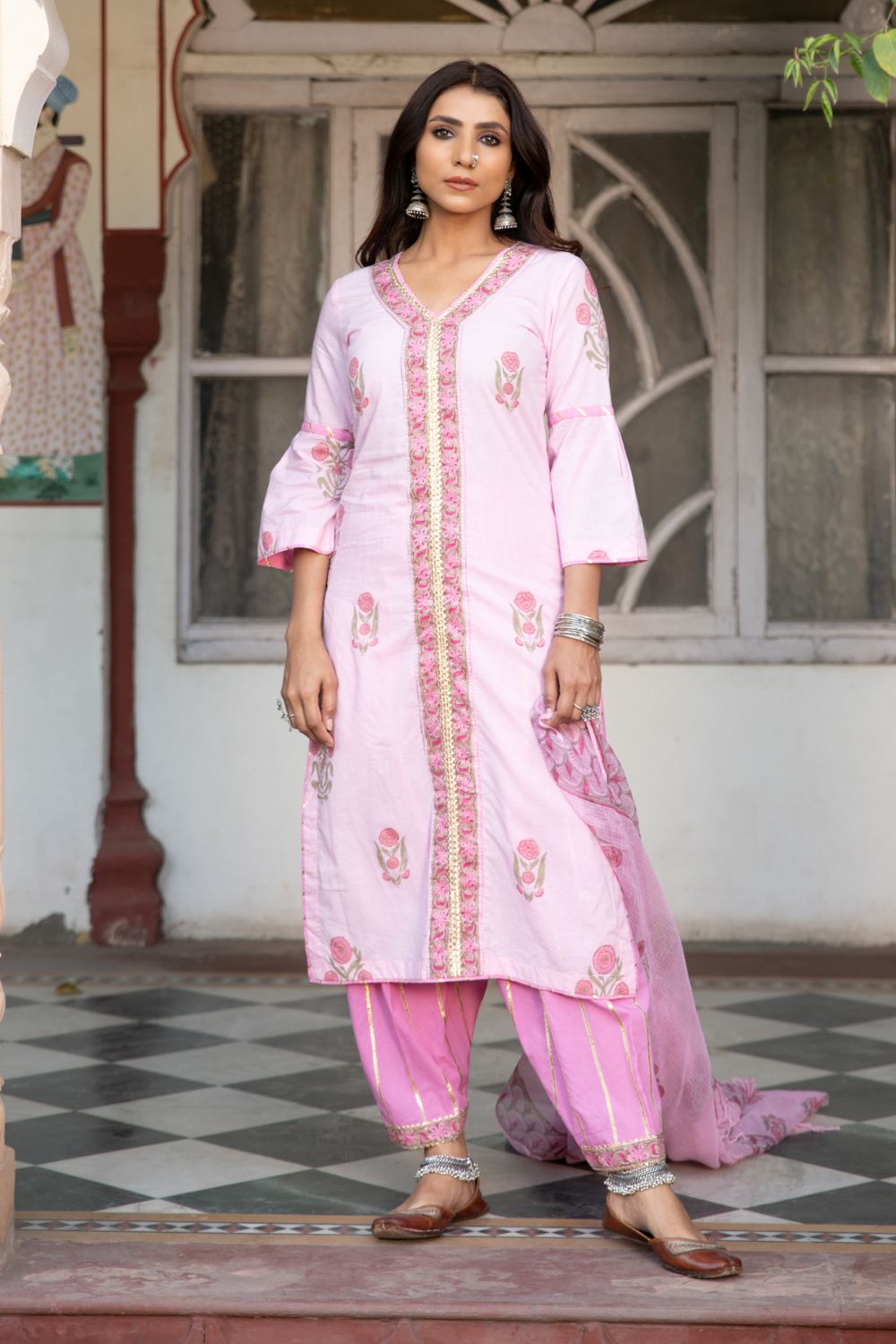 Chaand Sahar gulabi Salwar Set Fashion Maison Shefali