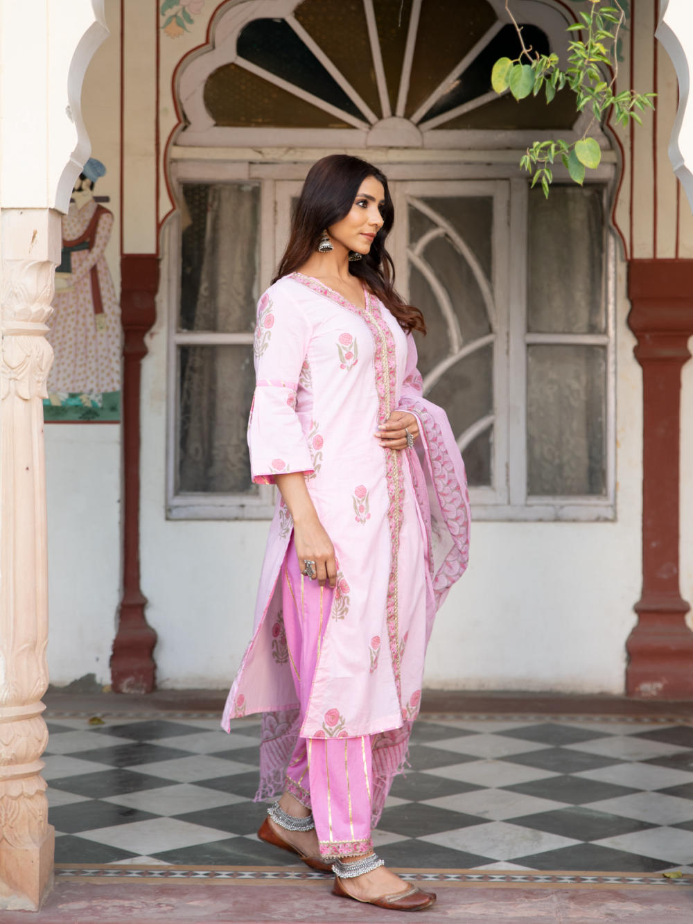 Chaand Sahar gulabi Salwar Set Fashion Maison Shefali