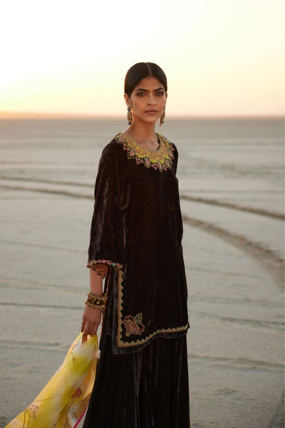 CHARCOAL BLACK SILK VELVET GHARARA SET Fashion Rajiramniq