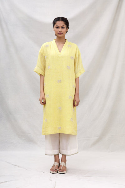 ELEPHANT BUTI KURTA W V NECK BUTTER Fashion MYOHO