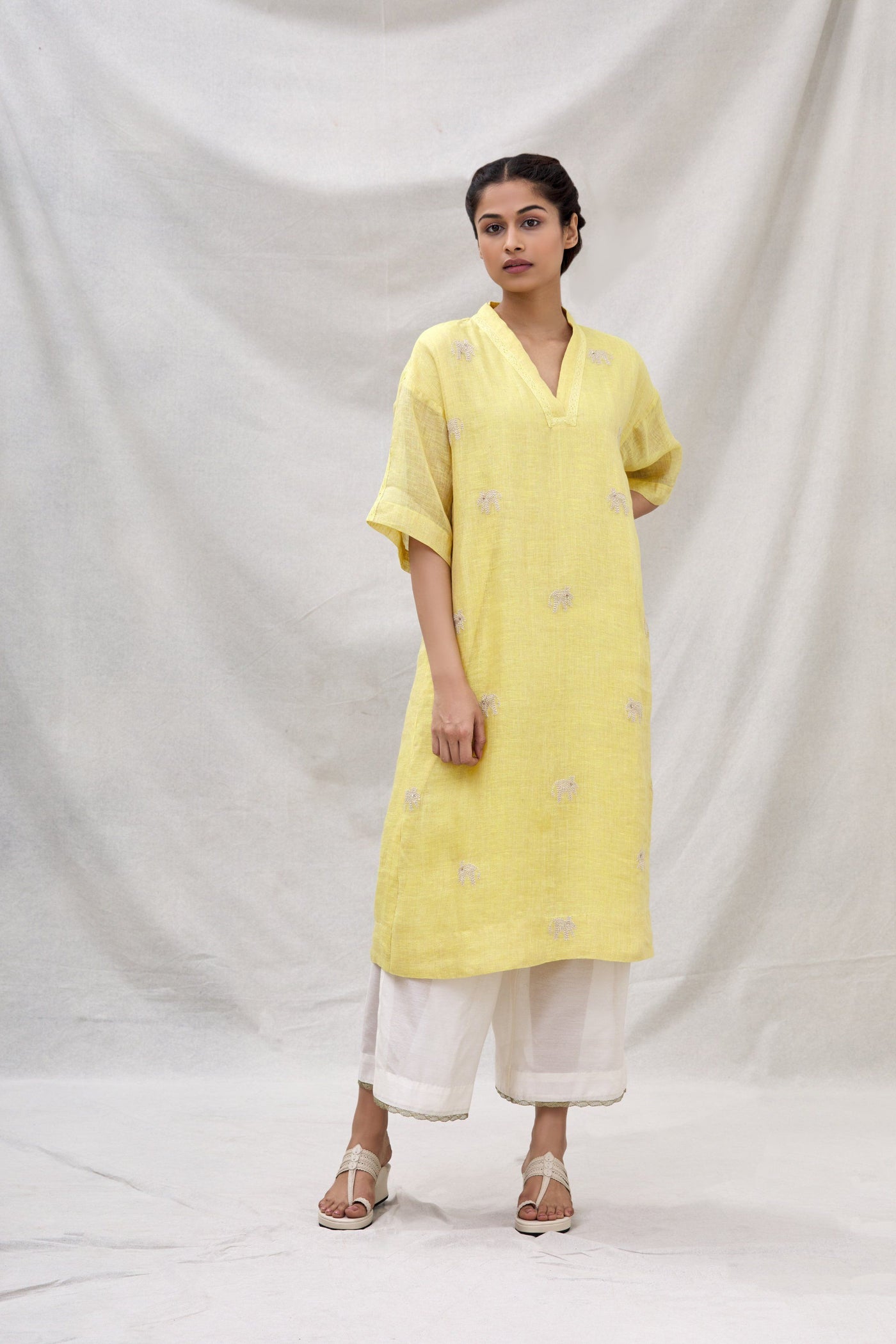 ELEPHANT BUTI KURTA W V NECK BUTTER Fashion MYOHO