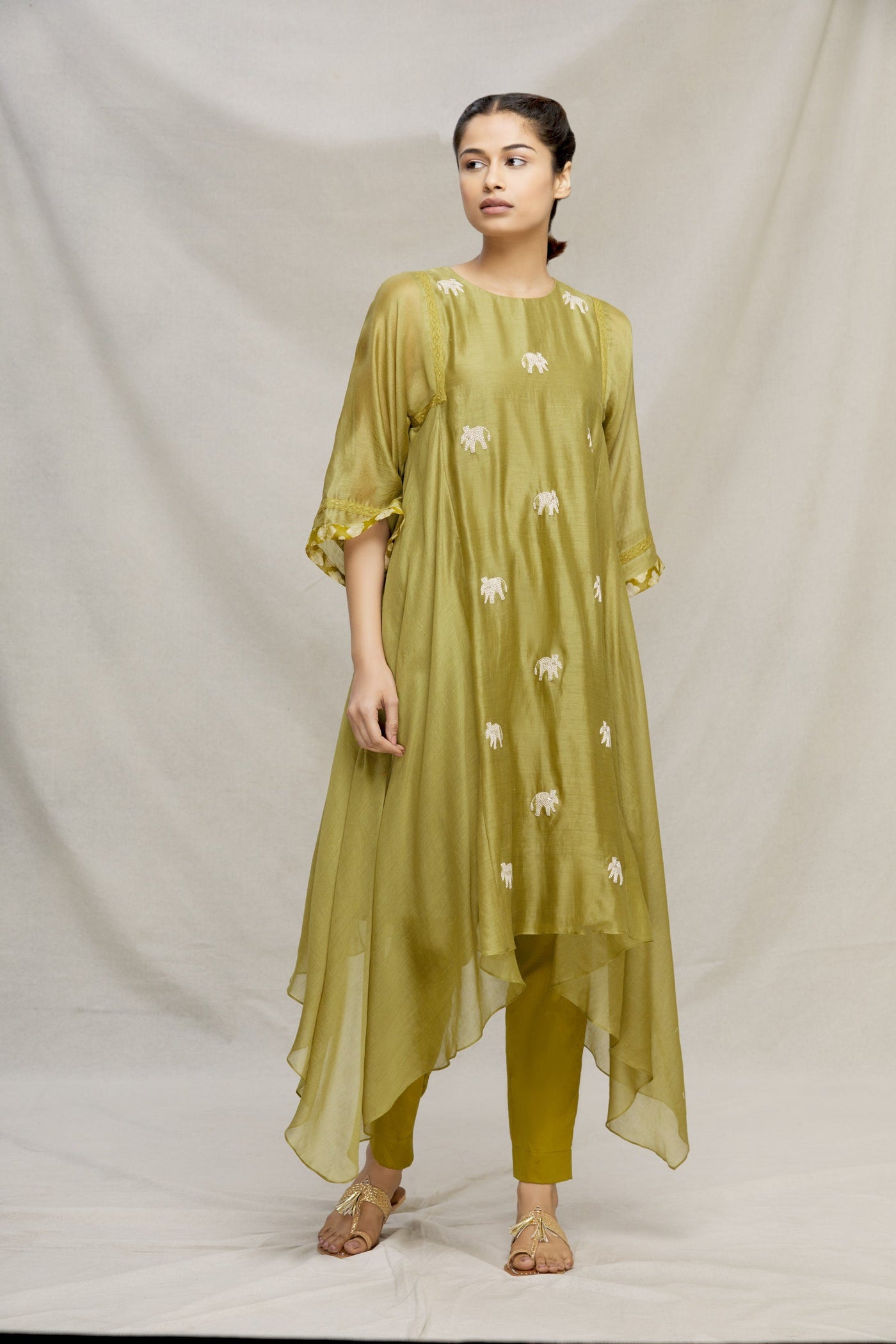 ELEPHANT HAND EMBROIDERED SIDE ASSY KURTA Fashion MYOHO 