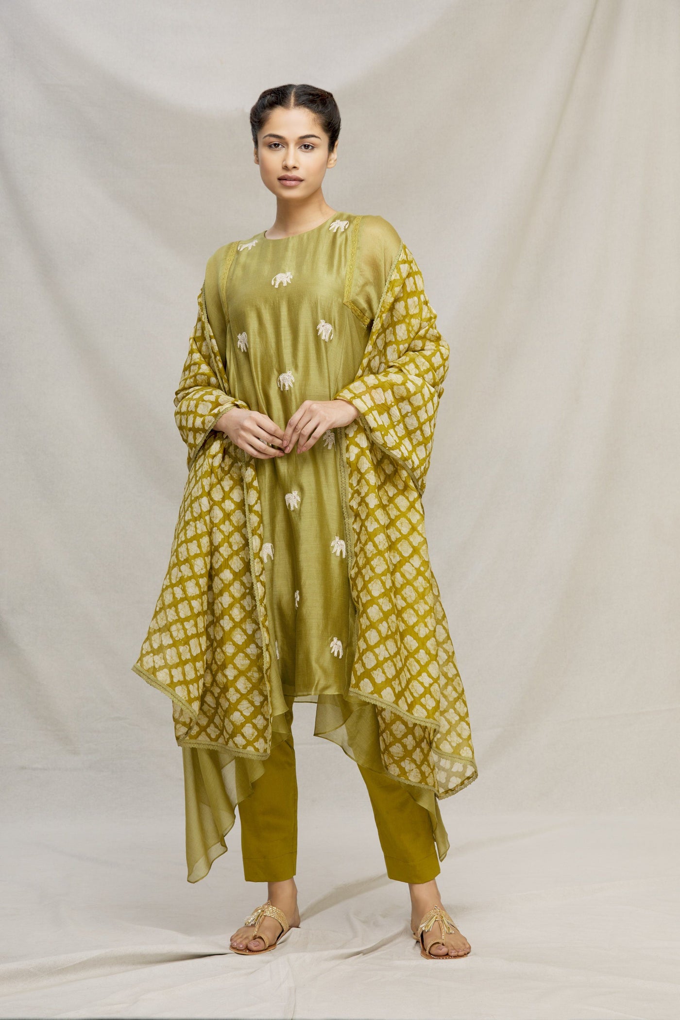 ELEPHANT HAND EMBROIDERED SIDE ASSY KURTA Fashion MYOHO 