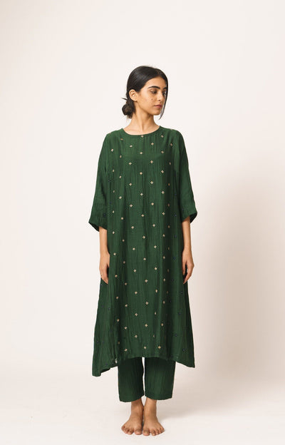 Emrald Chanderi Kurta and Pant Set with Resham and Zari Embroidery Fashion DOT