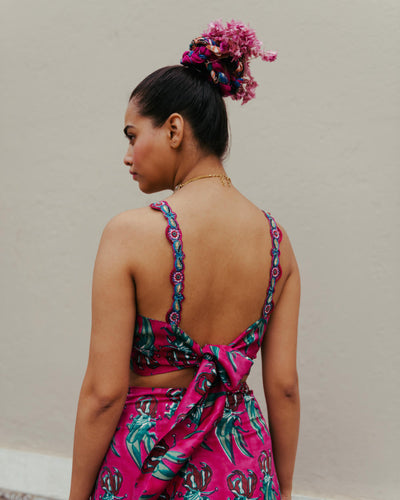 Gajner Silk Set With Cape Fashion JodiLife