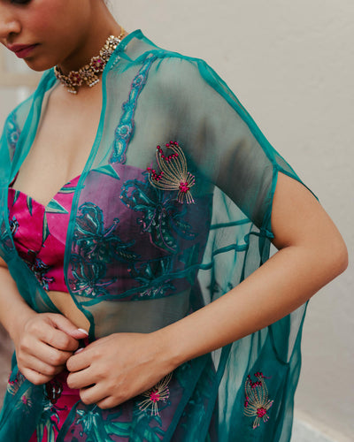 Gajner Silk Set With Cape Fashion JodiLife