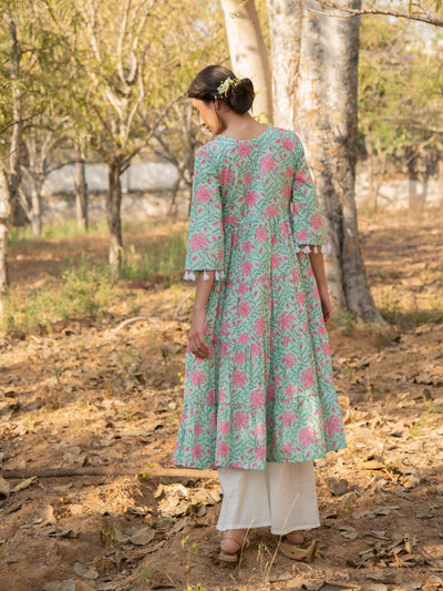 green gardenia tier set Fashion Marche