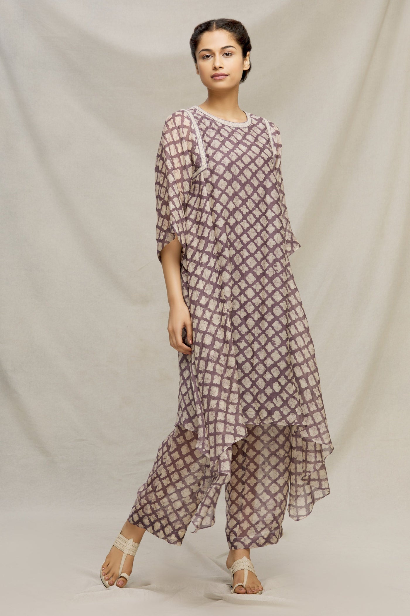 GREY THREAD EMBROIDERED KURTA SET Fashion MYOHO 