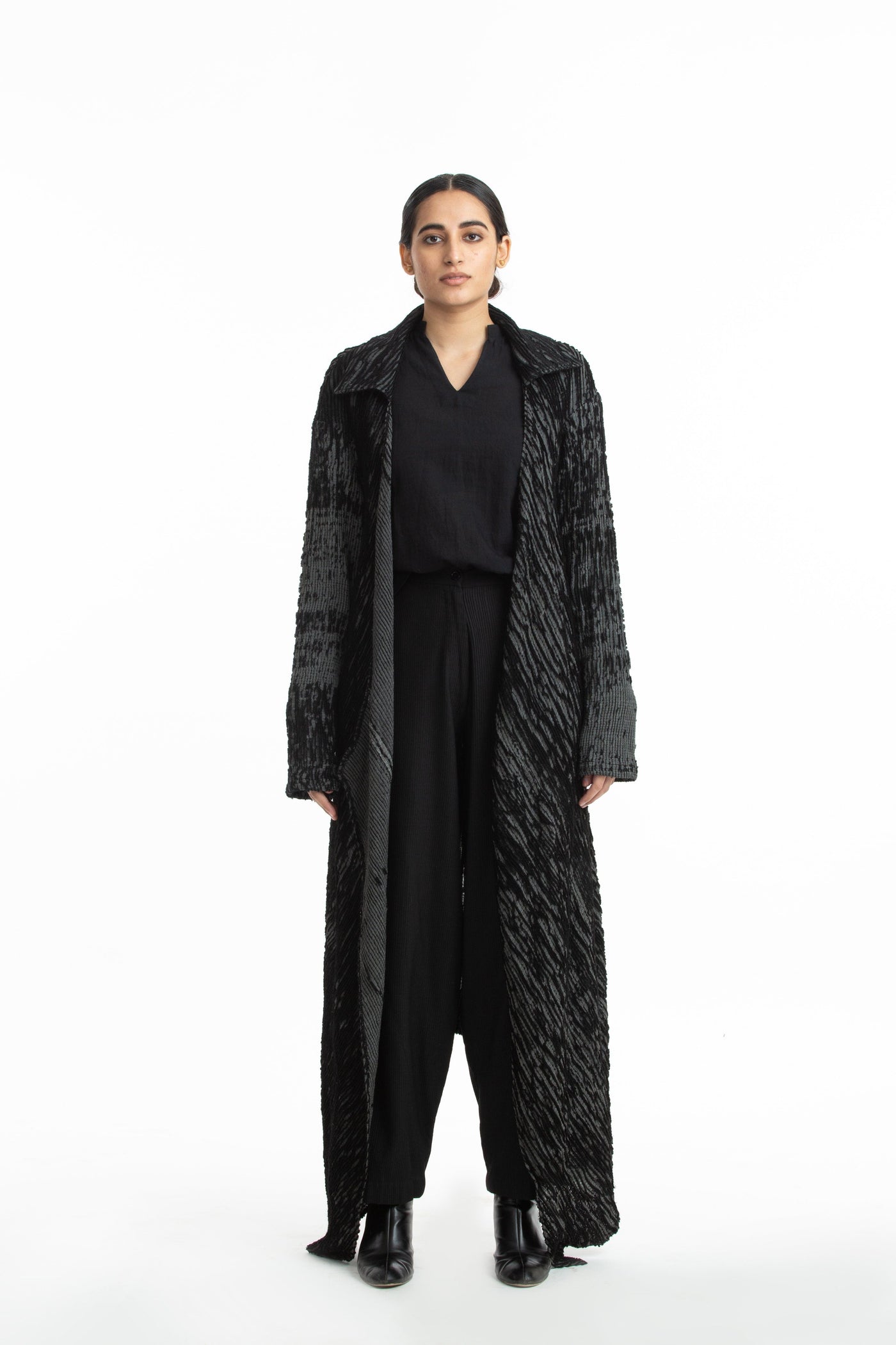 Handwoven Black Grey Merino Wool Long Coat Fashion Akaaro