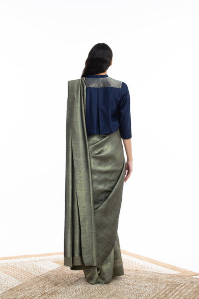 Handwoven Gold Crack Metallic Saree Fashion Akaaro