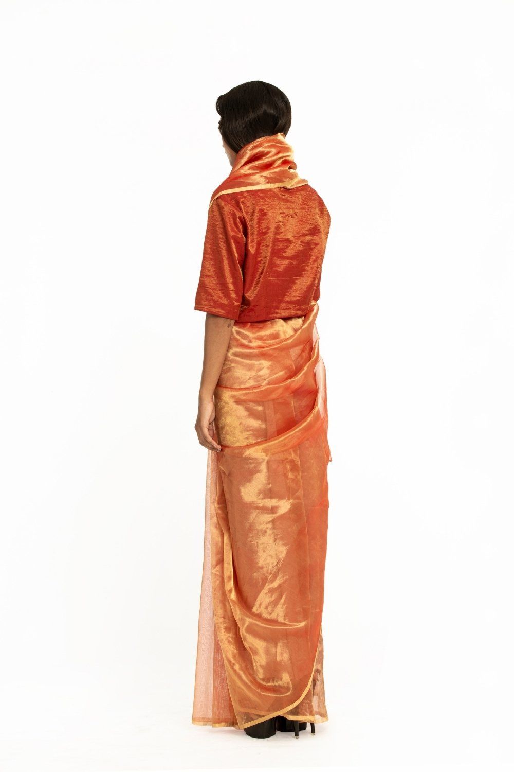 Handwoven Liquid Molten Red Metallic Saree Fashion Akaaro