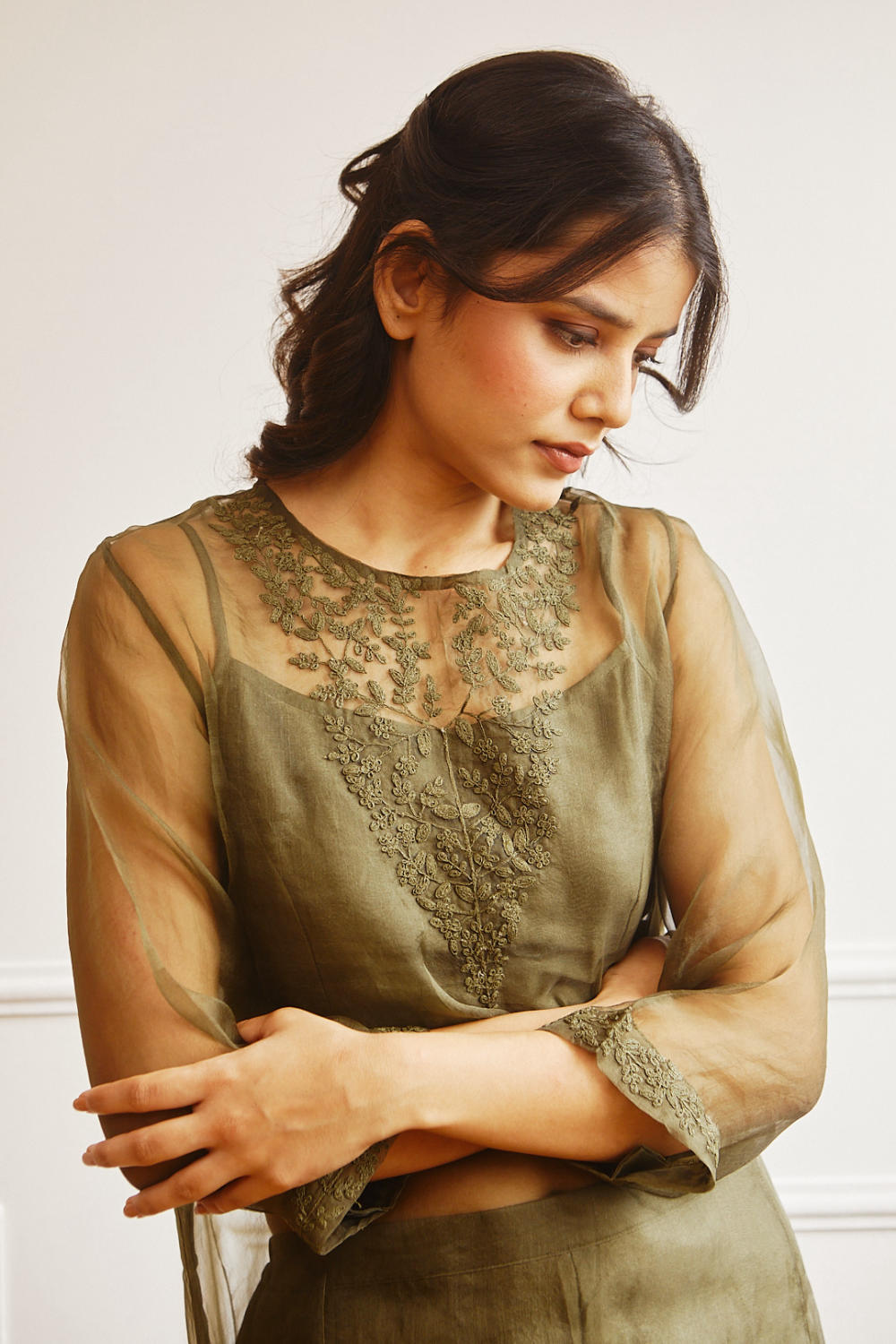 Handwoven organza silk tunic Set with embellishment of tonal dori embroidery Fashion Juanita 