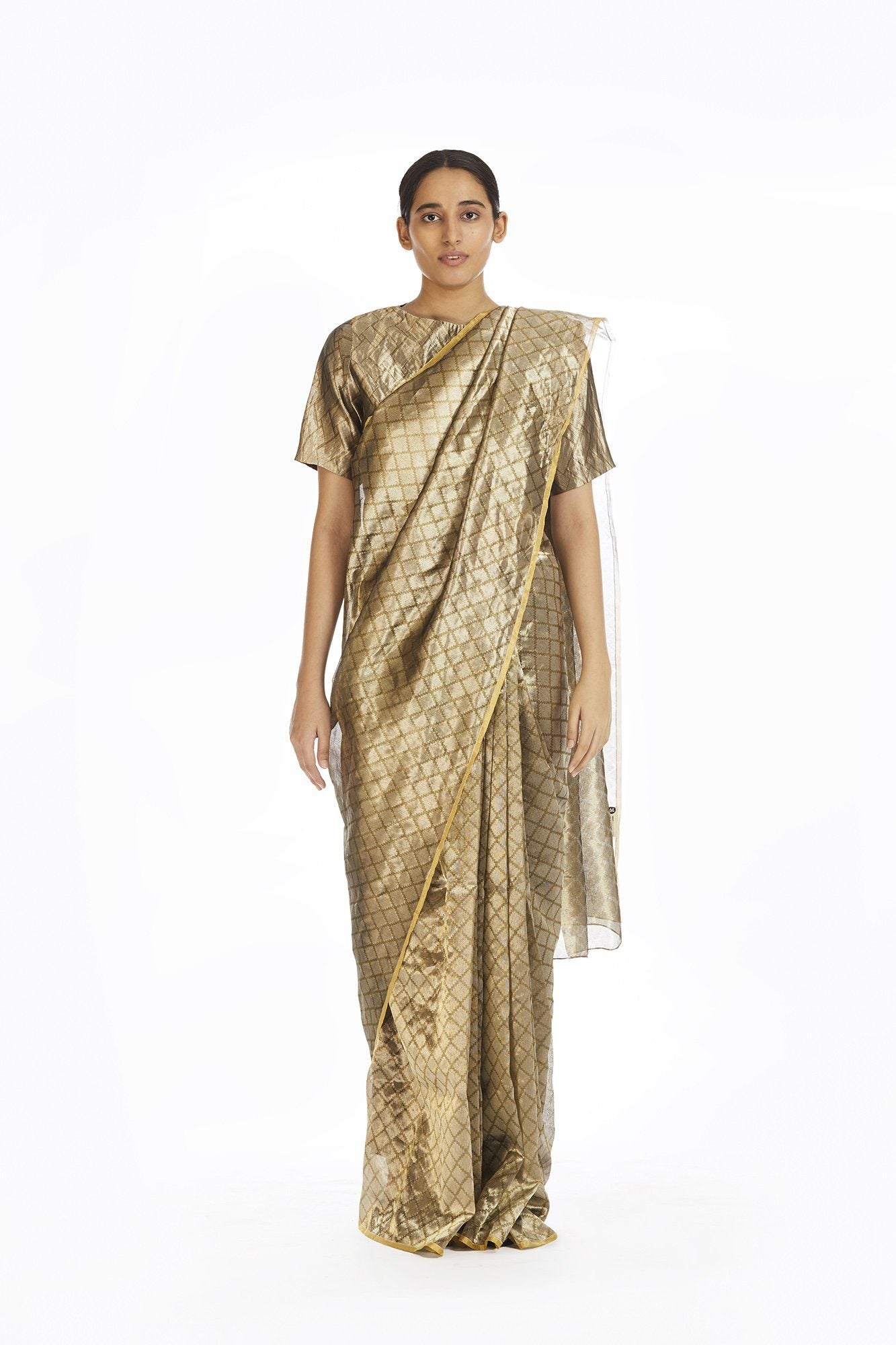 Handwoven Silver On Gold Longline Saree Fashion Akaaro