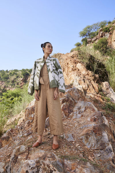 Haze beneath Fashion Khara Kapas