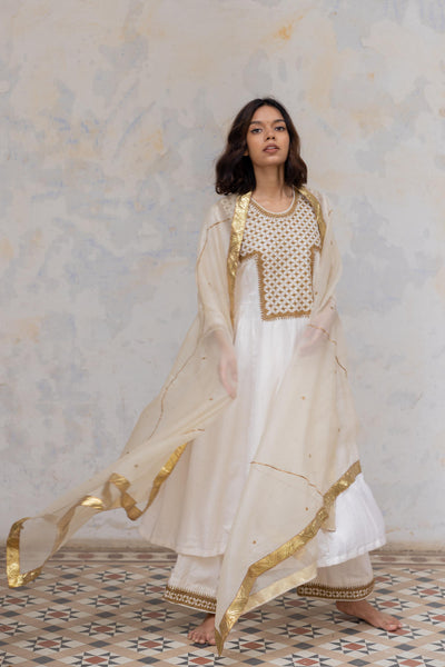 Ivory Dilraz Odhani Fashion Nirjara