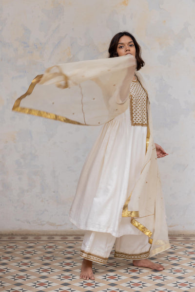 Ivory Dilraz Odhani Fashion Nirjara