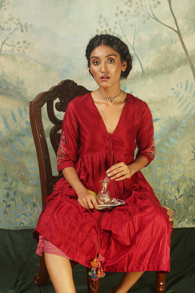 Kamli Kuchi Outfit - Red Fashion Chokhi Chorri 