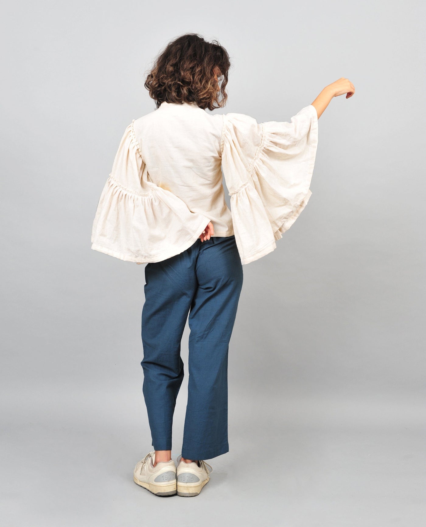KHADI BLOUSE UMBERELLA WHITE Fashion Rias 