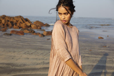 Kiara Hosts A Sunday Brunch In Rose Smoke Fashion The Plavate 