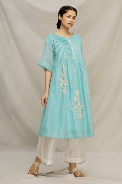 LINEN TUCK KURTA WITH KANTHA PLANT EMBROIDERY AQUA Fashion MYOHO