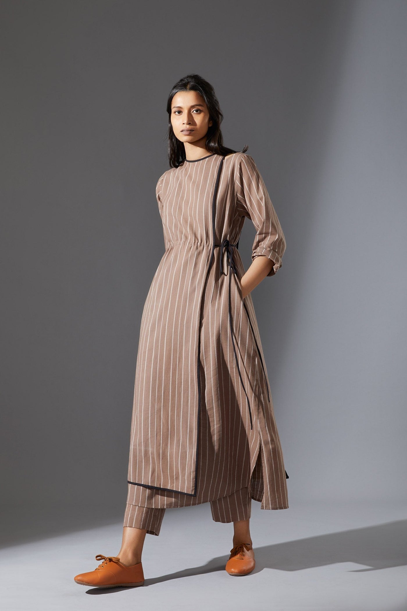 MATI OVERLAP SET - AW BEIGE Fashion Mati