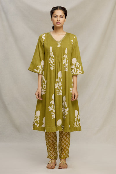 MEHENDI GREEN EMBROIDERED KURTA SET Fashion MYOHO 