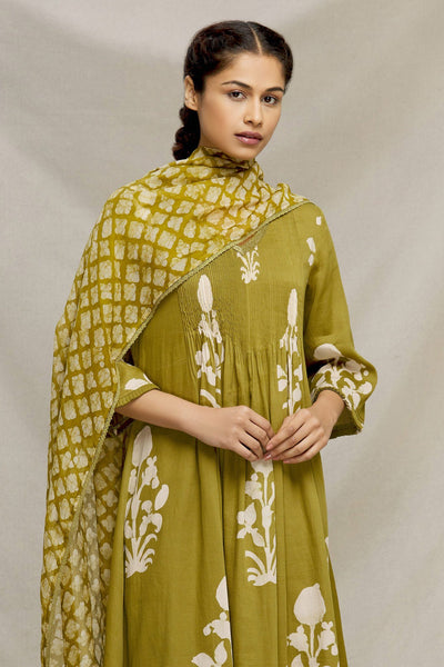 MEHENDI GREEN EMBROIDERED KURTA SET Fashion MYOHO 