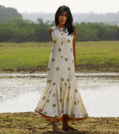 MILES TO GO Fashion Khara Kapas