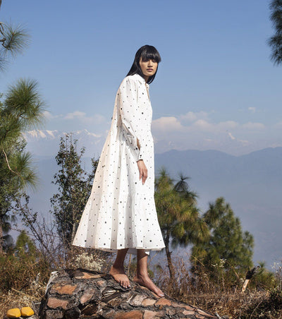 Mountain Whisperer Fashion Khara Kapas