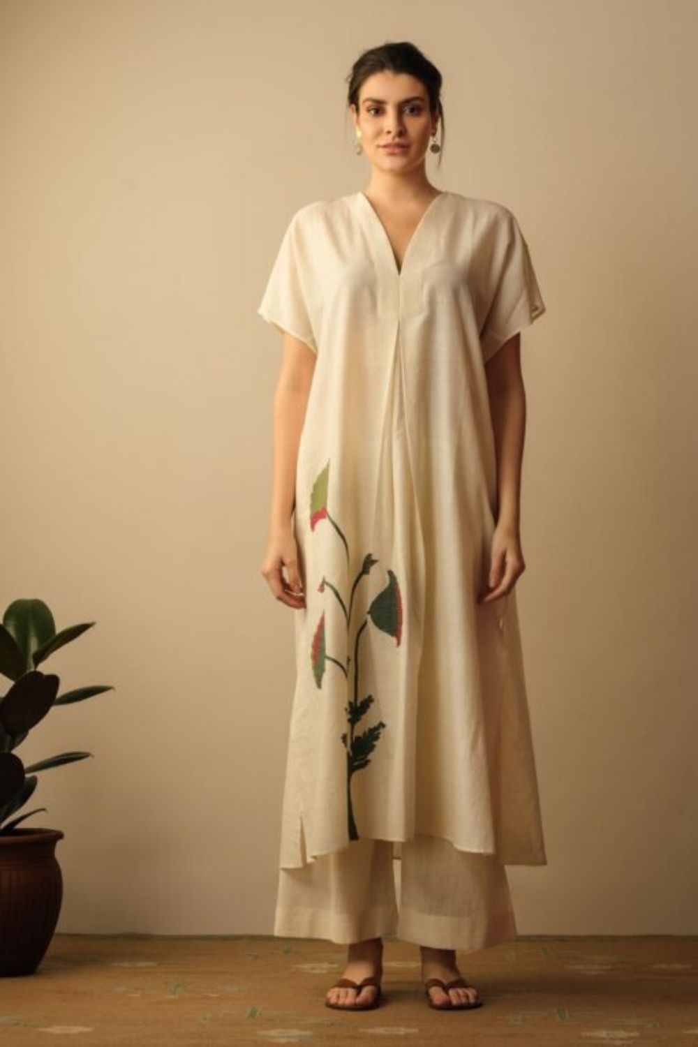 Mughal Poppy Flower Applique Kaftan Fashion Mallika Mathur